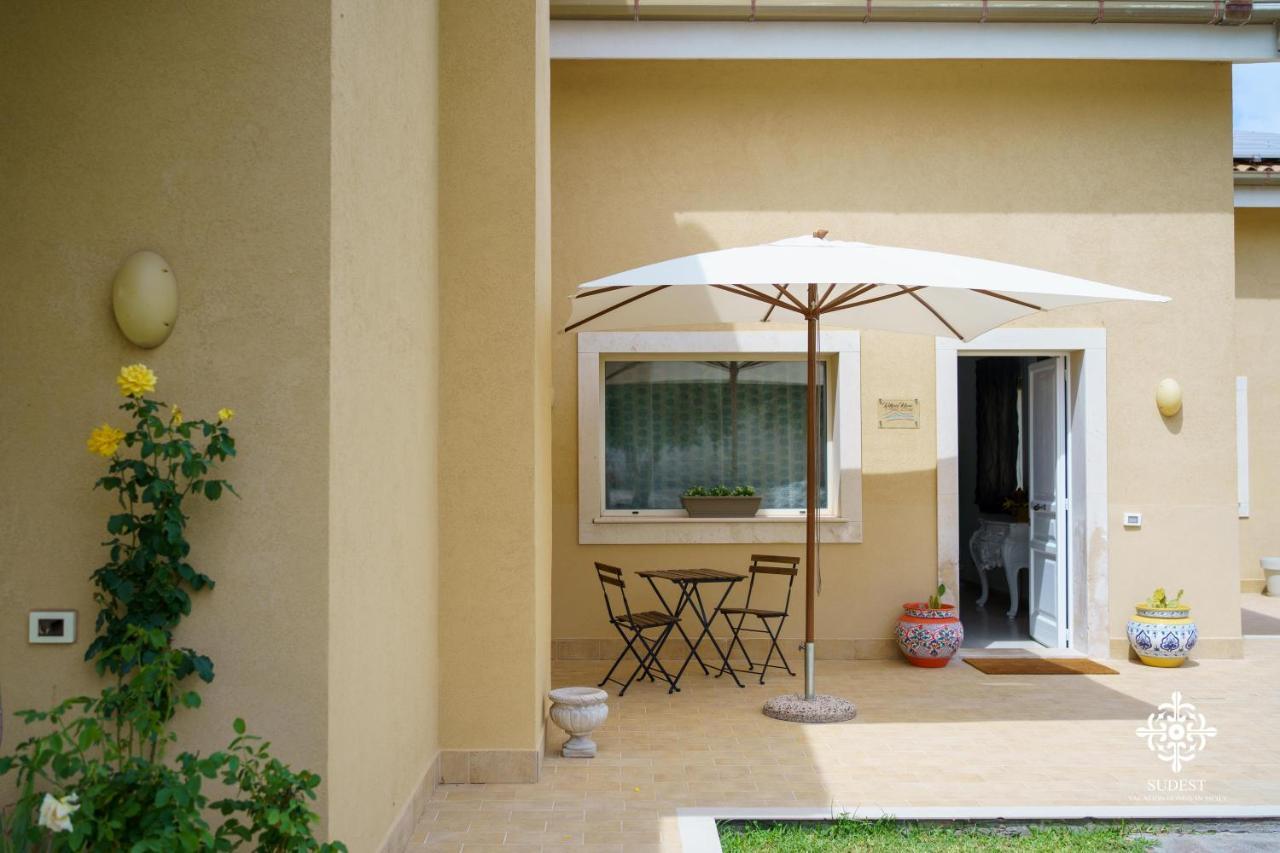 Villa Vittoria - Waterfront House Augusta Exteriör bild